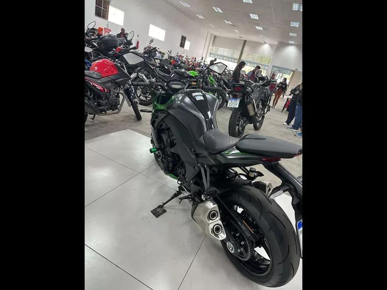 Kawasaki Z Preto 3