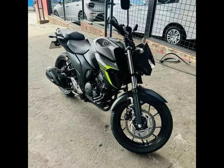 Yamaha Fazer 250 Cinza 21