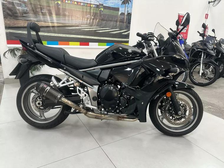 Suzuki GSX Preto 1