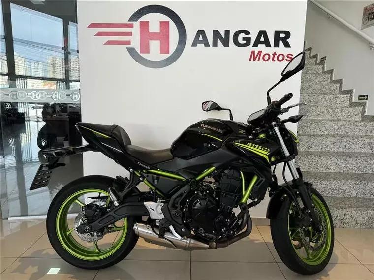 Kawasaki Z 650 Verde 1