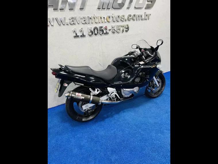 Suzuki GSX Preto 3