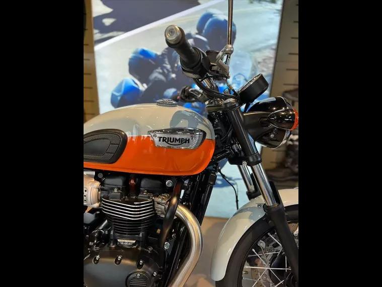 Triumph Bonneville Azul 5