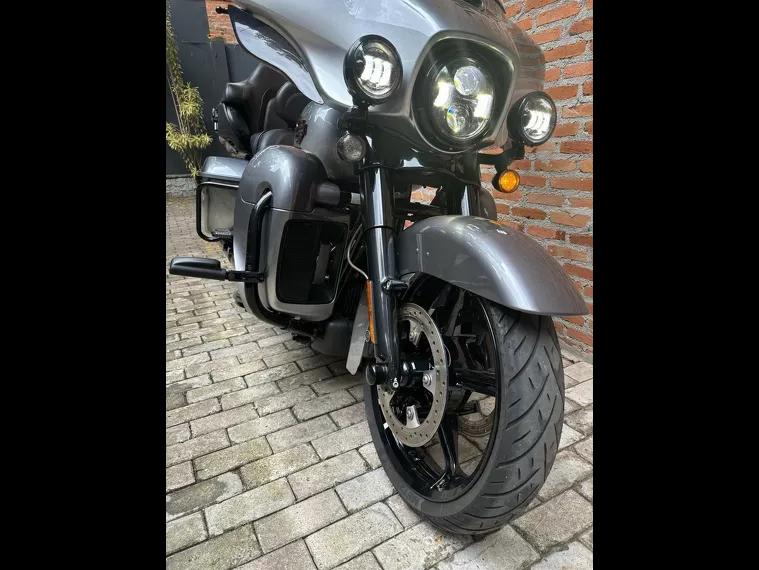 Harley-Davidson Ultra Limited Cinza 6