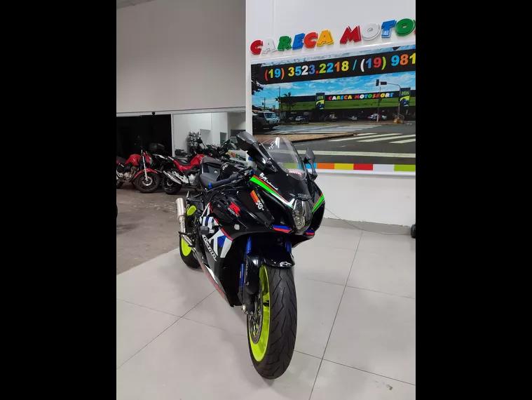 Suzuki GSX-R Preto 13