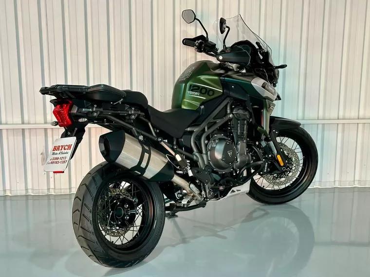 Triumph Tiger 1200 Verde 10