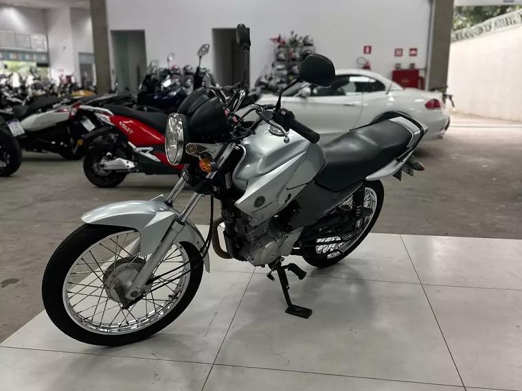 Yamaha YBR 125 Factor Prata 3