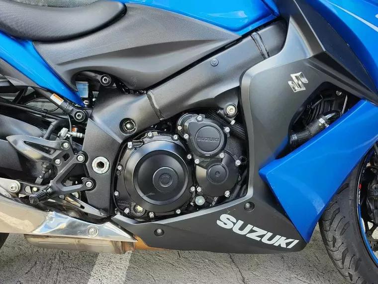 Suzuki GSX-S Azul 4