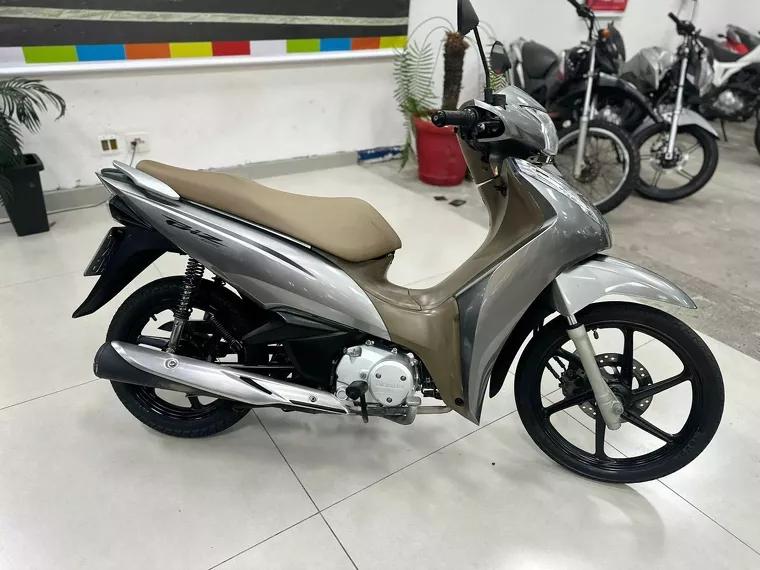 Honda Biz Prata 1