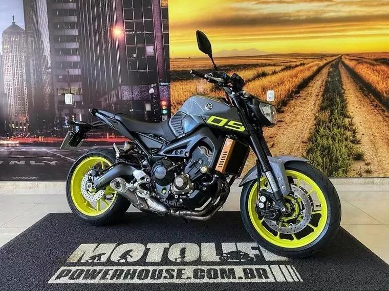 Yamaha MT-09 Cinza 4