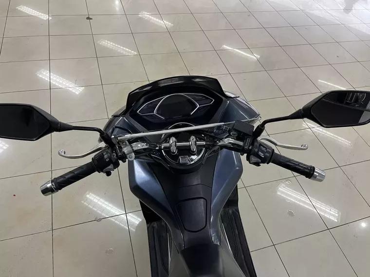 Honda PCX Cinza 7