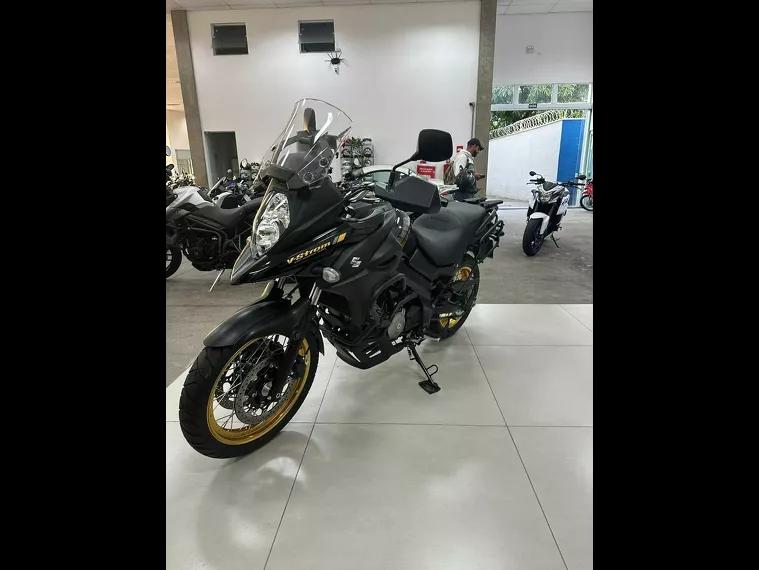 Suzuki V-Strom Preto 24