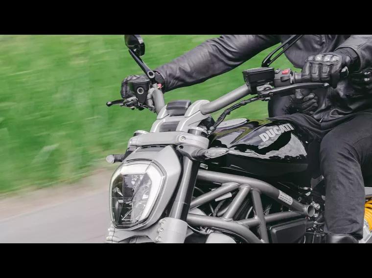 Ducati Xdiavel Preto 4