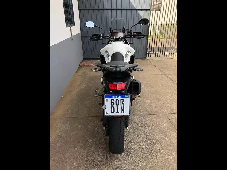 Triumph Tiger 900 Branco 4