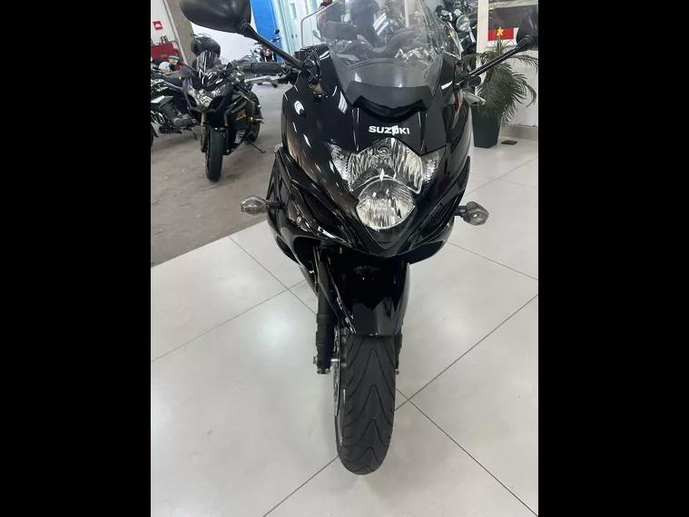 Suzuki GSX Preto 19