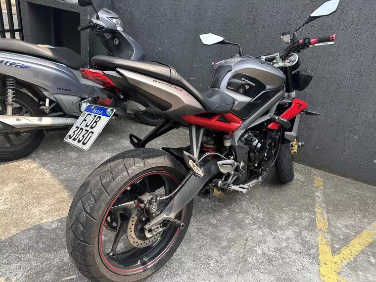 Triumph Street Triple Cinza 10