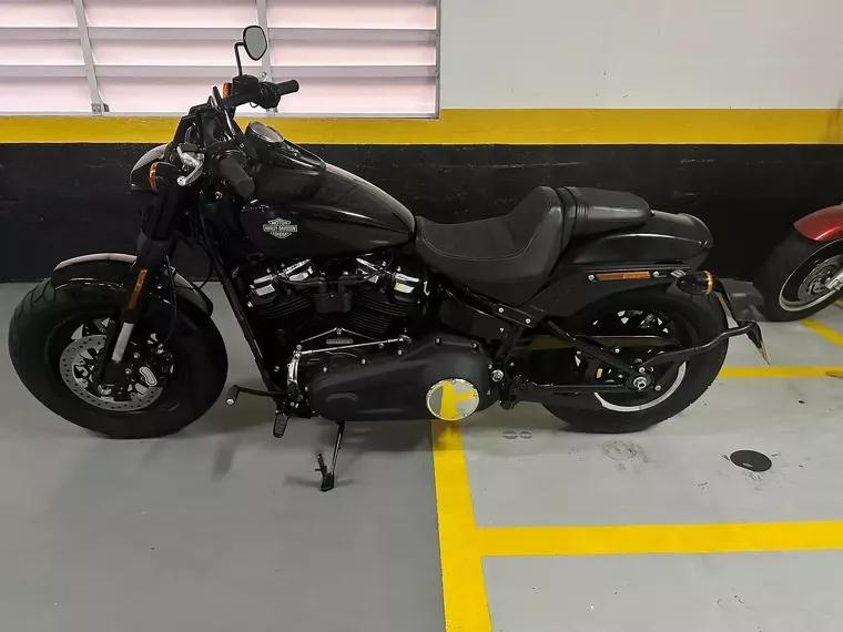 Harley-Davidson Fat Bob Preto 1