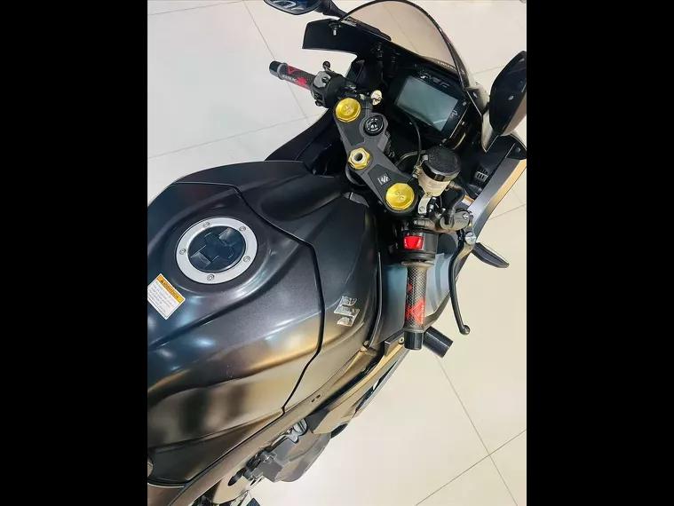 Suzuki GSX-R Preto 8