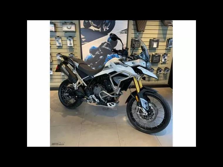 Triumph Tiger 900 Branco 3