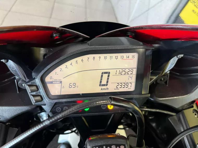 Honda CBR 1000 Vermelho 10