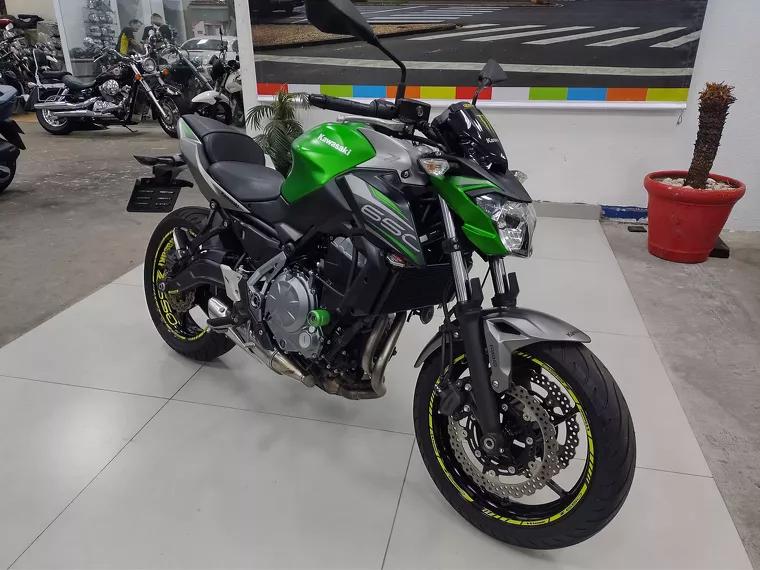 Kawasaki Z 650 Verde 6