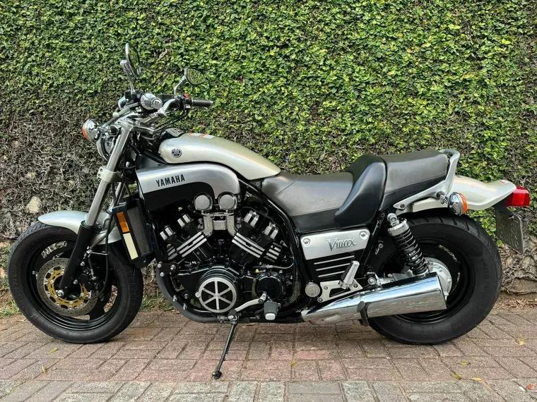 Yamaha VMax Cinza 3