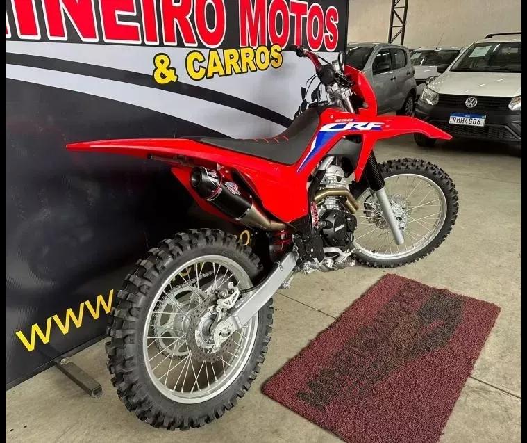 Honda CRF 250 Vermelho 4