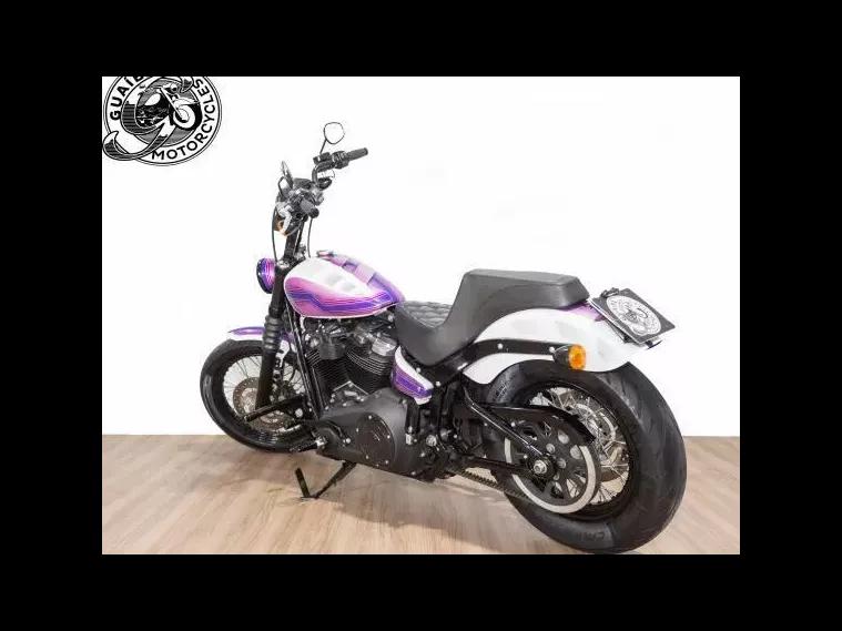 Harley-Davidson Street Bob Branco 4