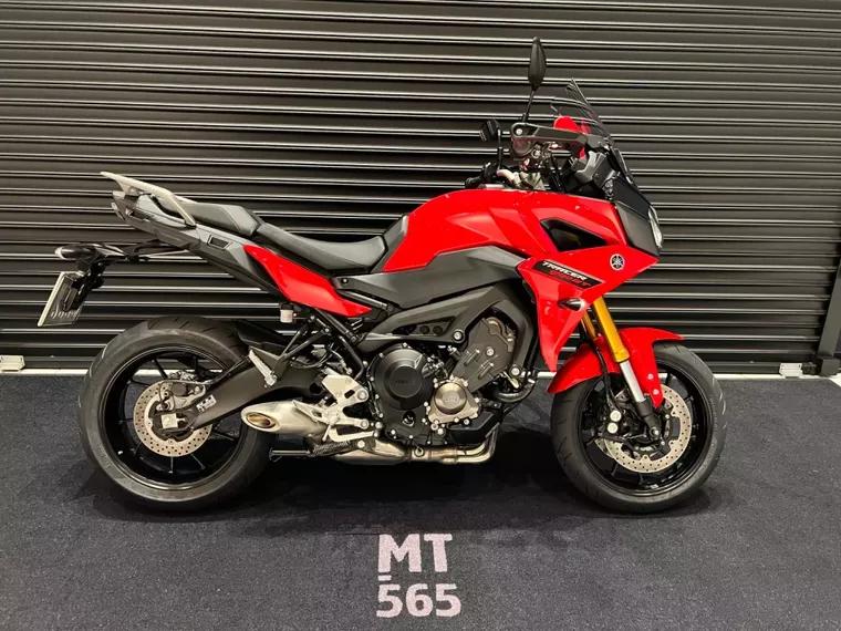 Yamaha Tracer 900 Vermelho 1