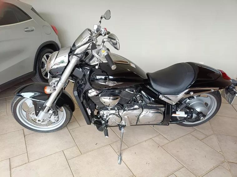 Suzuki Boulevard Preto 3