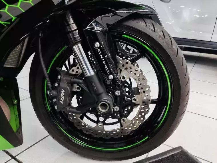 Kawasaki Ninja Verde 17