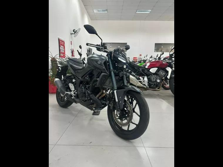 Yamaha MT-03 Preto 15