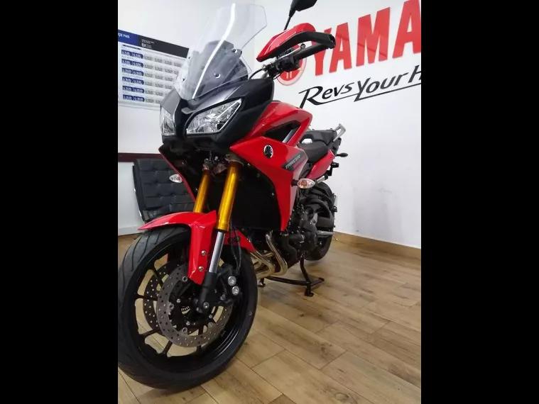 Yamaha Tracer 900 Vermelho 15