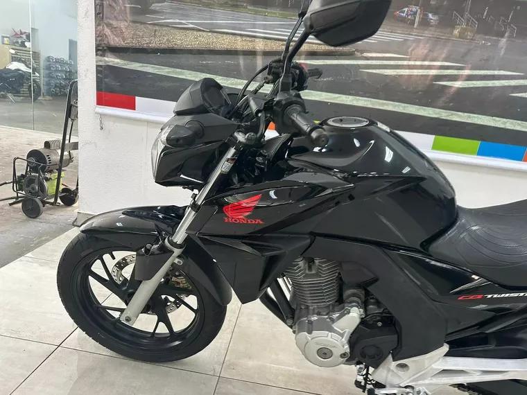 Honda CB Twister Preto 23