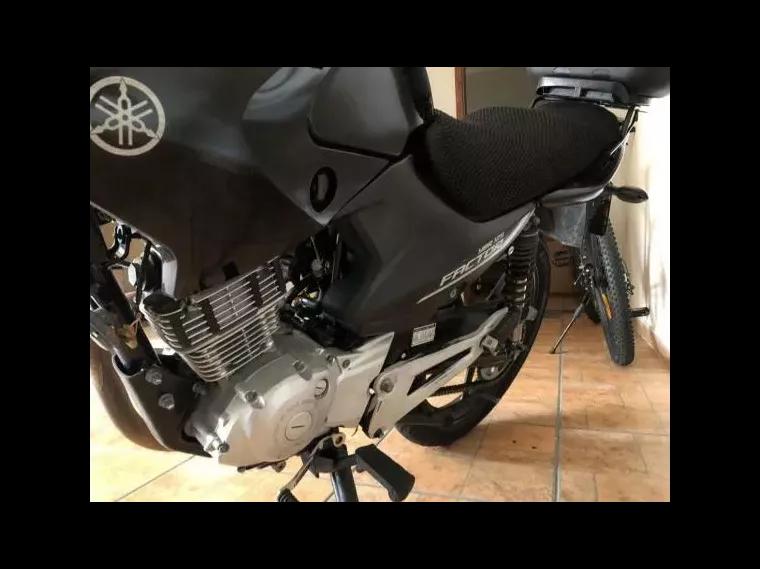 Yamaha YBR 125 Factor Preto 8