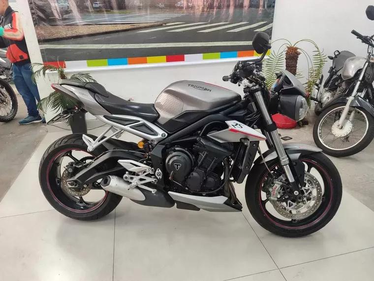 Triumph Street Triple Cinza 1