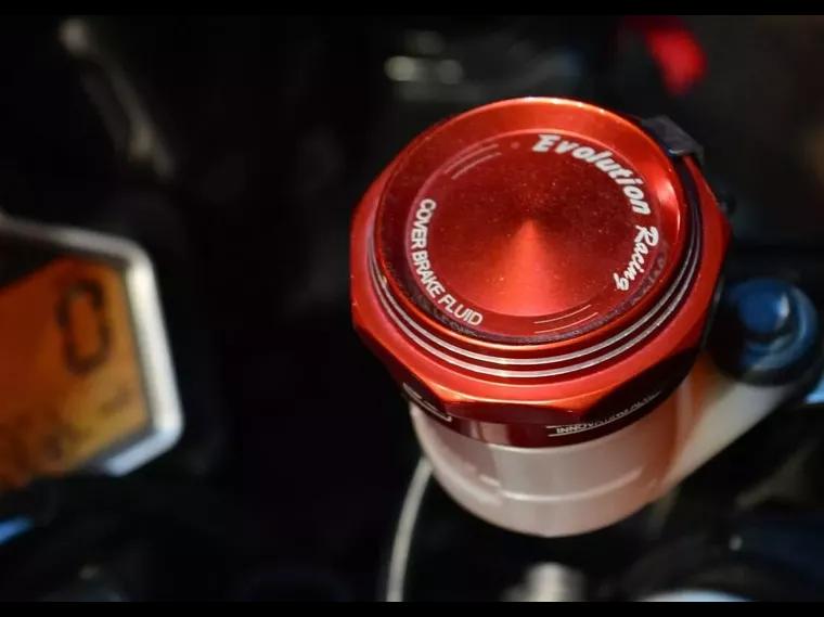 Honda CBR 1000 Vermelho 6