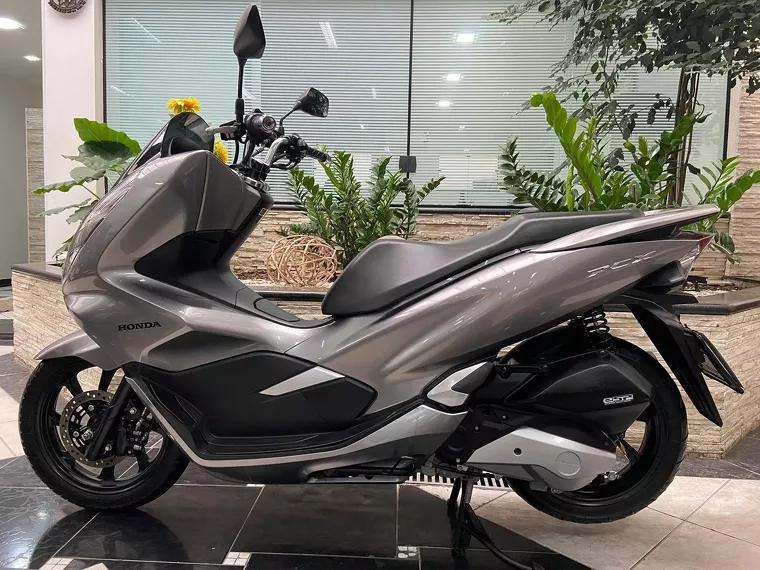 Honda PCX Prata 2