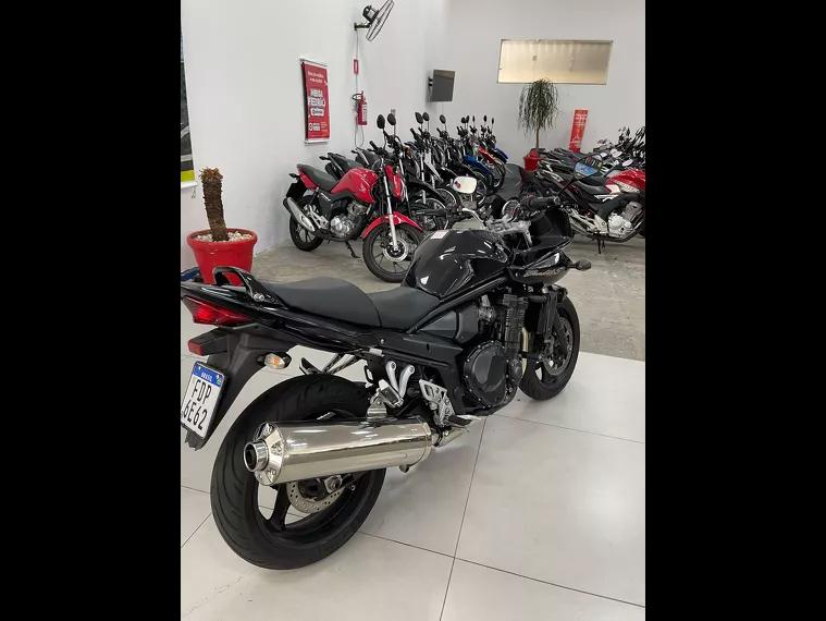 Suzuki Bandit Preto 14