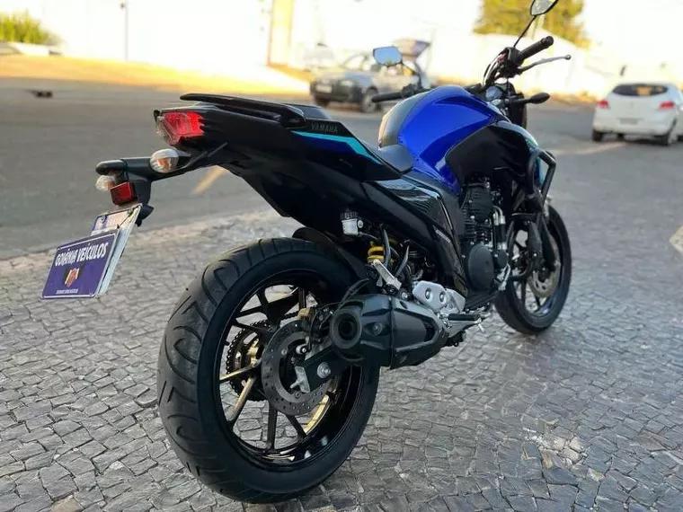 Yamaha Fazer 250 Azul 3