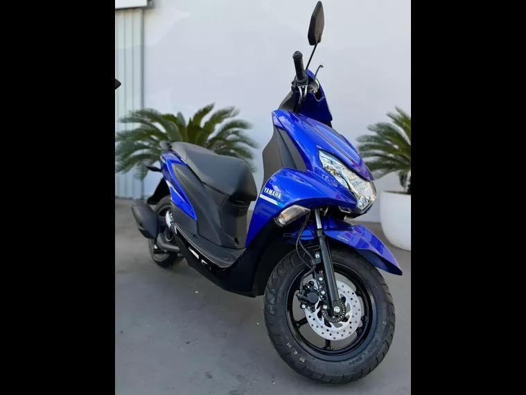 Yamaha Fluo Preto 28