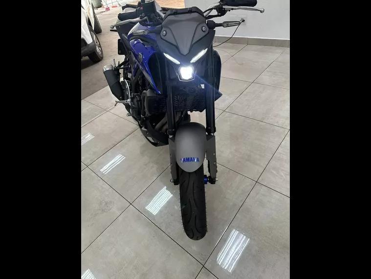 Yamaha MT-03 Azul 21