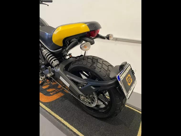 Ducati Scrambler Preto 8