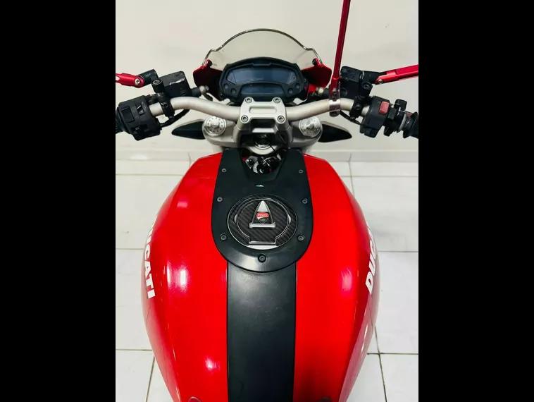 Ducati Monster Vermelho 4