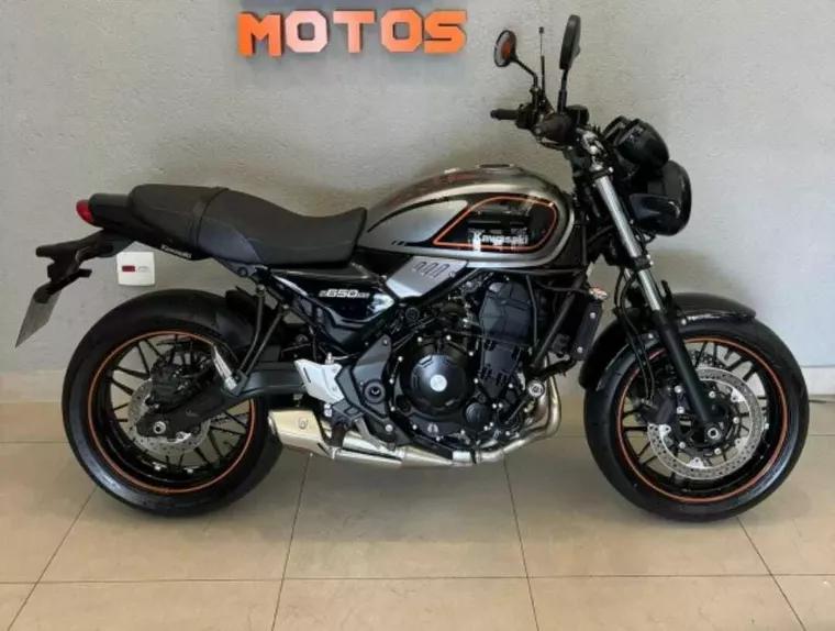 Kawasaki Z 650 Prata 1