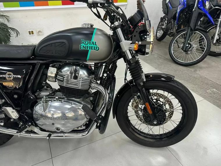 Royal Enfield Interceptor Preto 23