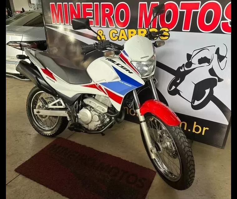 Honda NX 400i Branco 3