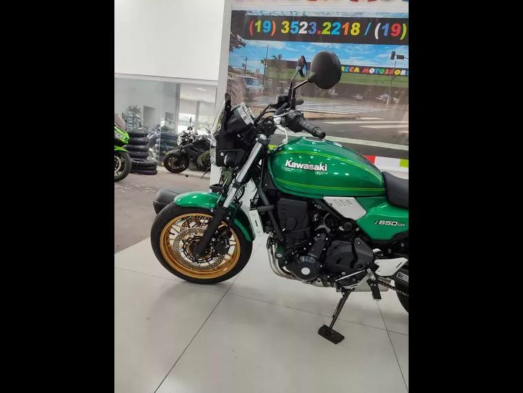 Kawasaki Z 650 Verde 15