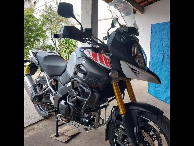 Suzuki V-Strom Branco 3