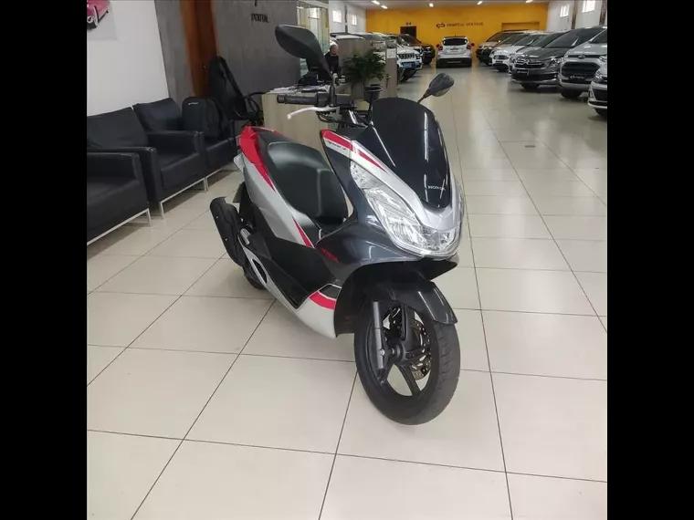 Honda PCX Cinza 1