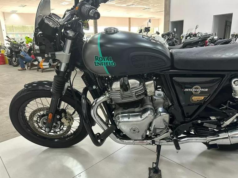 Royal Enfield Interceptor Preto 16